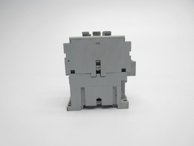 ALLEN BRADLEY 700-CF310D SER. A 110/120V 25A UNMP
