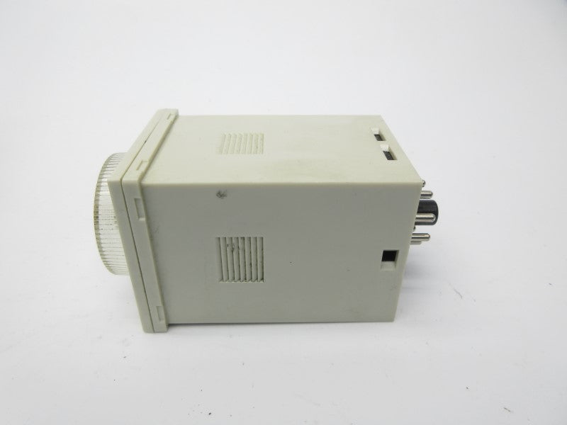ALLEN BRADLEY 700-HRM12TA17 SER. A 100-240VAC 0-10S NSNP
