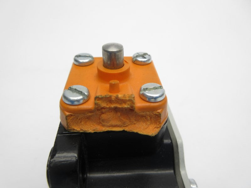 SIEMENS 3SE3100-1E 230V 6A (AS PICTURED2) NSNP