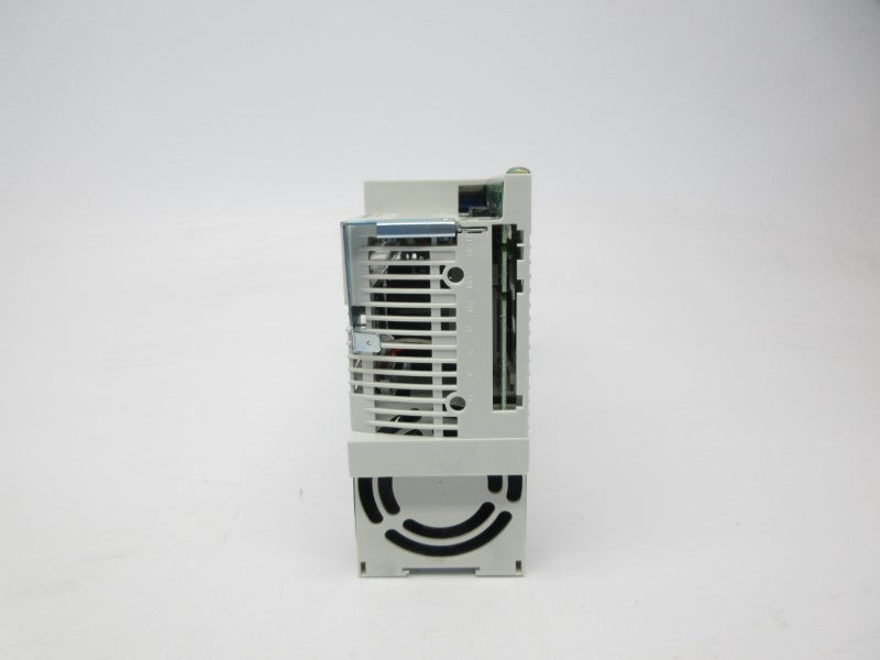 LENZE ELECTRIC E82EV222K4C 13142447 400/500V 7.3/5.8A NSMP