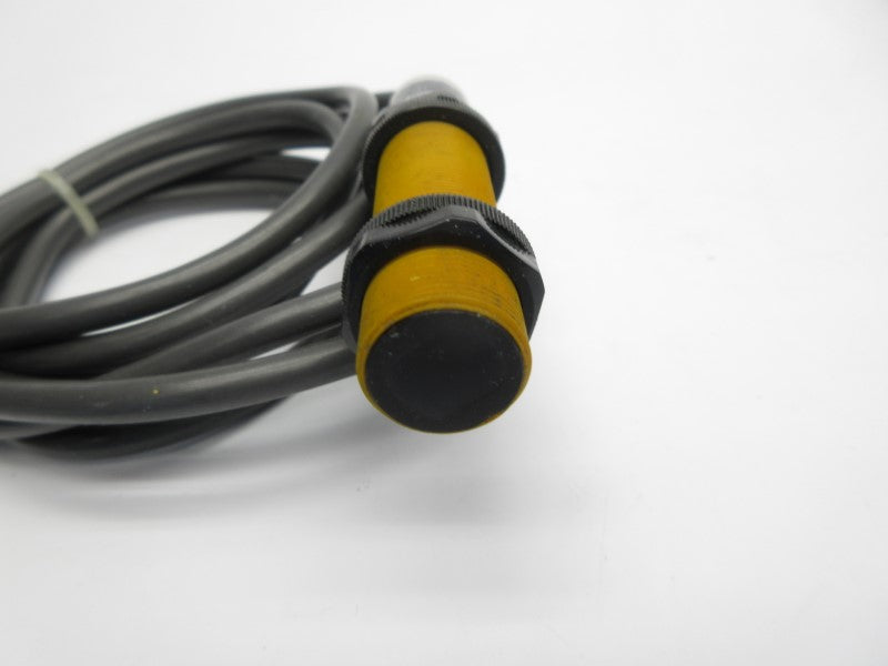 OMRON E3F-3DZ1 24-240VAC NSNP