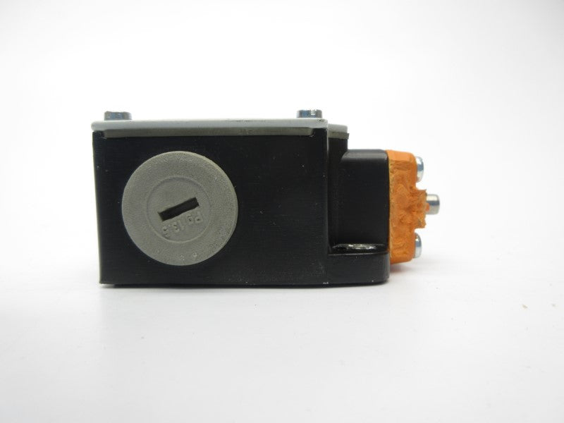 SIEMENS 3SE3100-1E 230V 6A UNMP