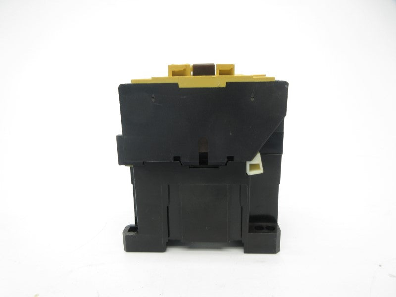 ALLEN BRADLEY 700-F220A1 SER. B 110/120V 10A (AS PICTURED) NSNP