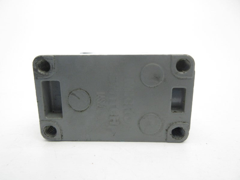 MICRO SWITCH 8LS1 480VAC 10A UNMP