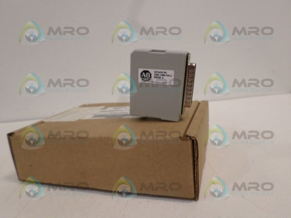 ALLEN BRADLEY 2090-U3BB-DM12 SER. A BREAKOUT BOARD  NSMP