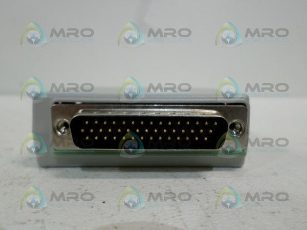 ALLEN BRADLEY 2090-U3BB-DM12 SER. A BREAKOUT BOARD  NSMP