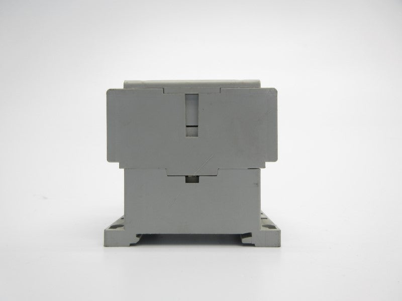 ALLEN BRADLEY 700-K22ZD SER. B 110/120V 10A NSNP