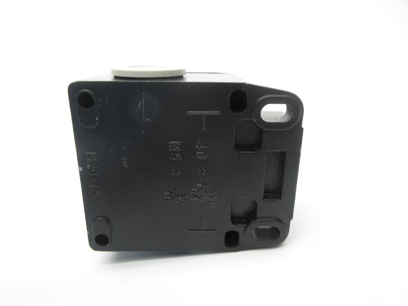 SIEMENS 3SE2100-1E 230V 6A (AS PICTURED) NSNP