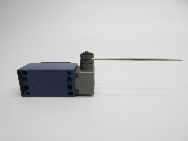 TELEMECANIQUE ZCK-J1H7 240V 3A (AS PICTURED) NSNP