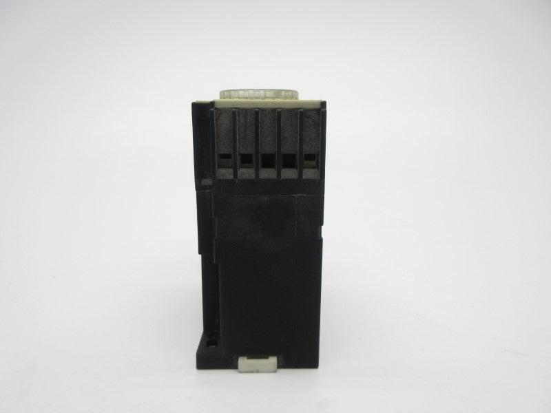 SIEMENS 7PU6040-2NJ20 110-127V 0-60S NSNP