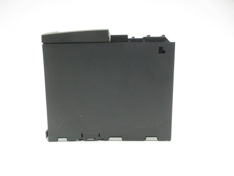 SIEMENS 6SE6440-2UD13-7AA1 380-480V 2.2A (AS PICTURED) NSNP