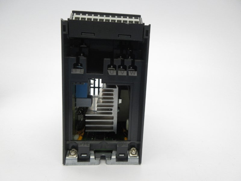 SIEMENS 6SE6440-2UD13-7AA1 380-480V 2.2A (AS PICTURED) NSNP