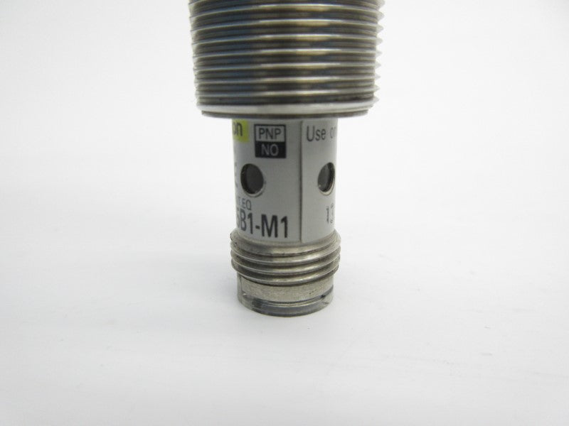 OMRON E2FM-X5B1-M1 12-24VDC NSNP