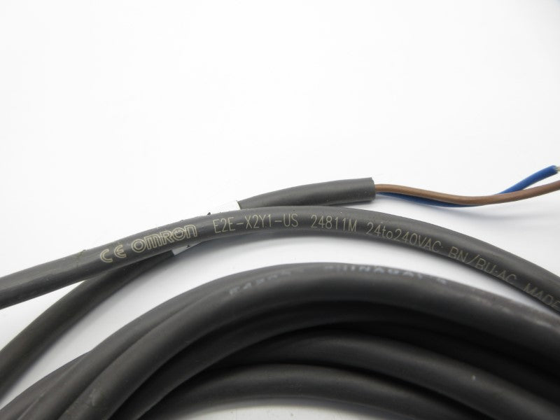 OMRON E2E-X2Y1-US 24-240VAC UNMP