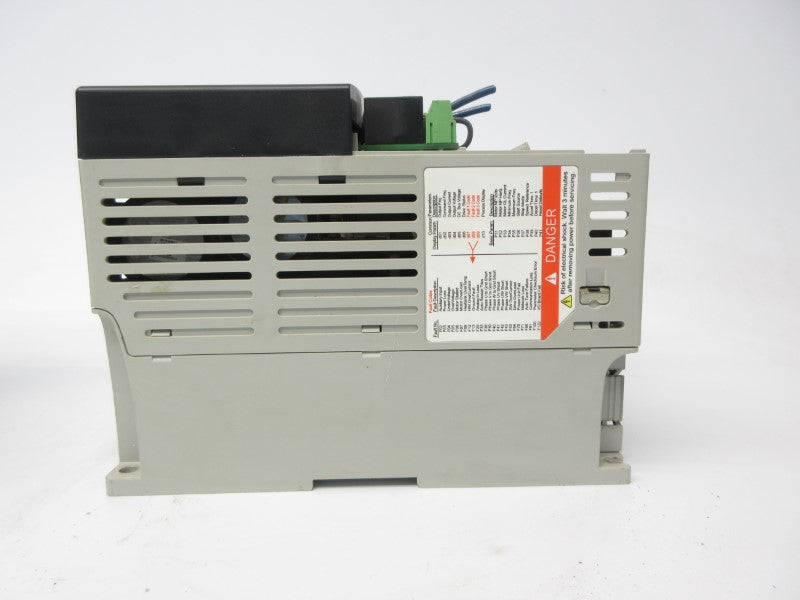 ALLEN BRADLEY 22A-D8P7N104 SER. A F/W 6.01 342-528VAC 9.0A (AS PICTURED) UNMP