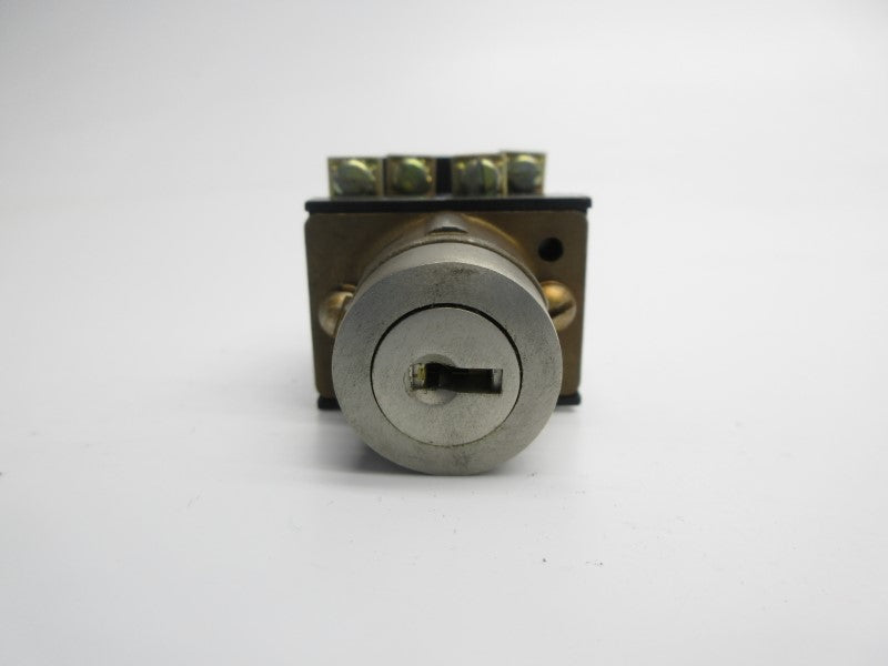 ALLEN BRADLEY 800H-EK15A SER. A 600VAC (NO KEY) NSNP