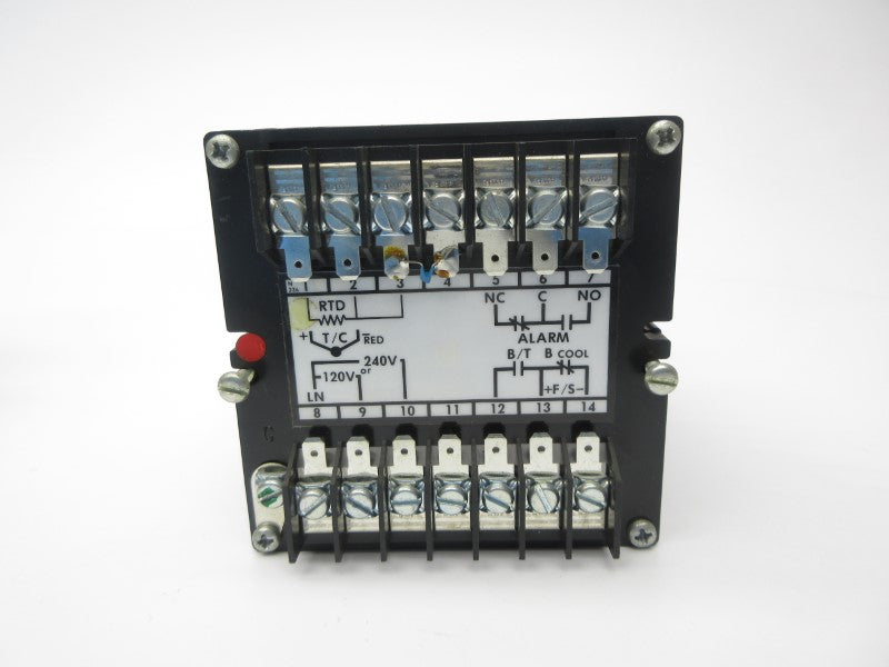 OMEGA 4202-PF1 120/240VAC 7/5A NSNP
