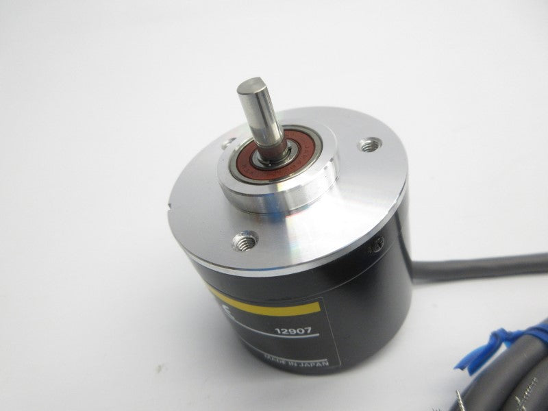 OMRON E6C2-CWZ6C 5-24VDC 1800P/R 2M NSMP