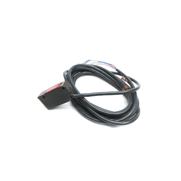 OMRON E3V3-D61 12-24VDC NSNP