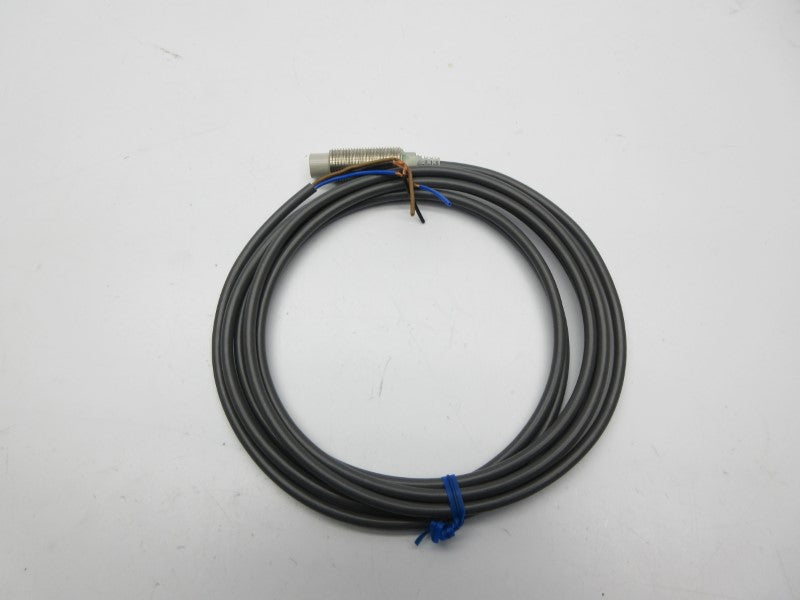 OMRON E2E-X5ME2 12-24VDC NSNP
