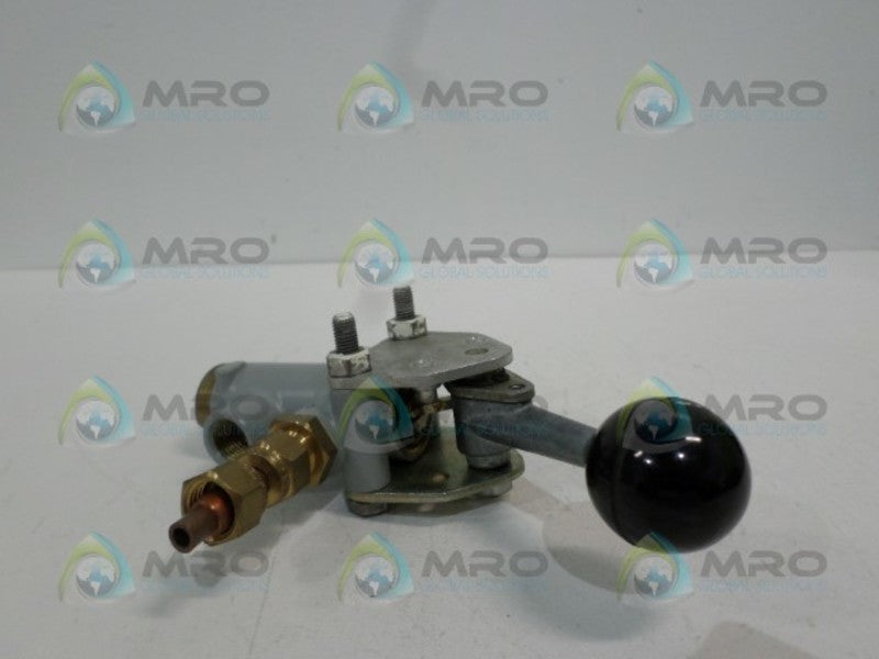 COMPAIR 7001P99951 LEVER DETENT UNMP