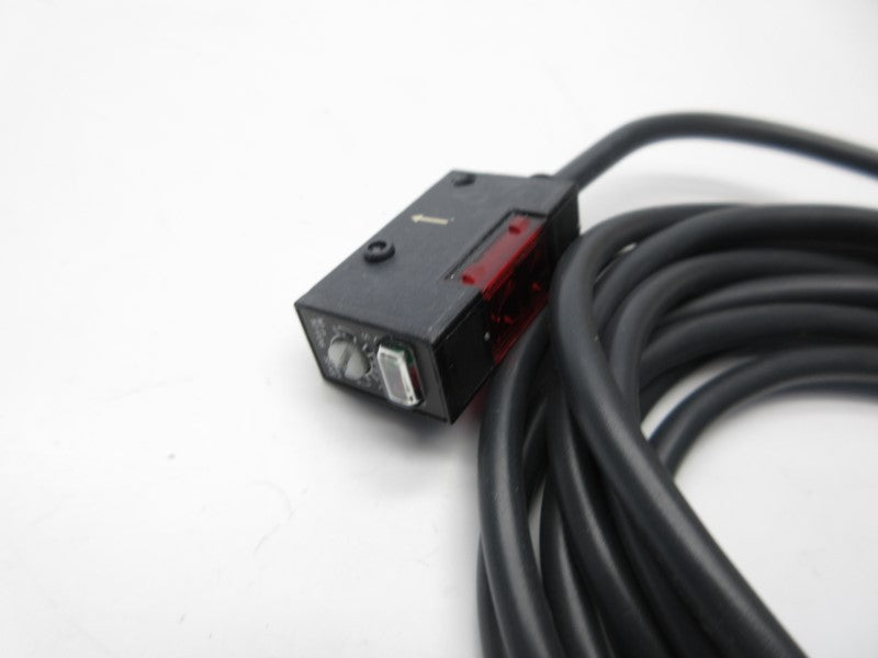 OMRON E3S-BT61-D 12-24VDC NSNP