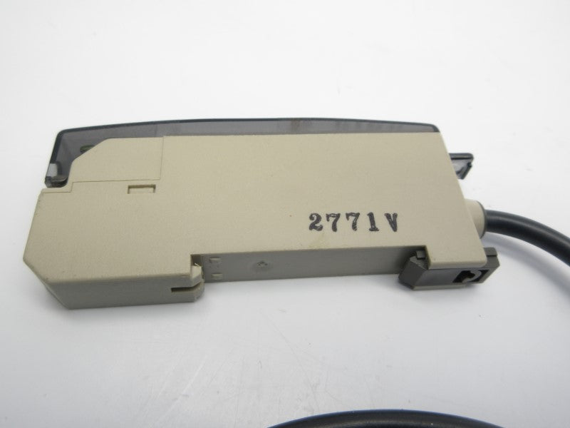 OMRON E2CY-T11 12-24VDC UNMP