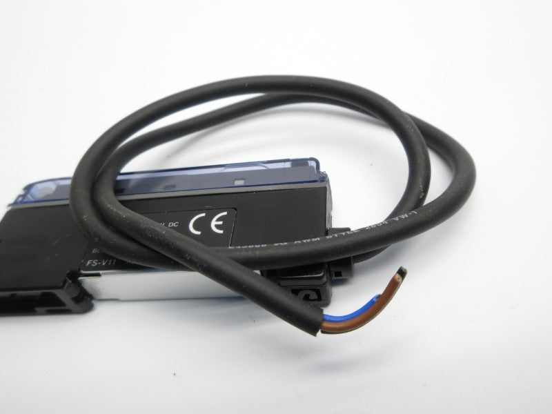 KEYENCE FS-V11 12-24VDC UNMP