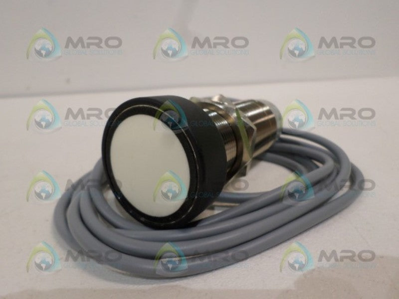 BAUMER UNAM50I6121 ULTRASONIC SENSOR NSMP