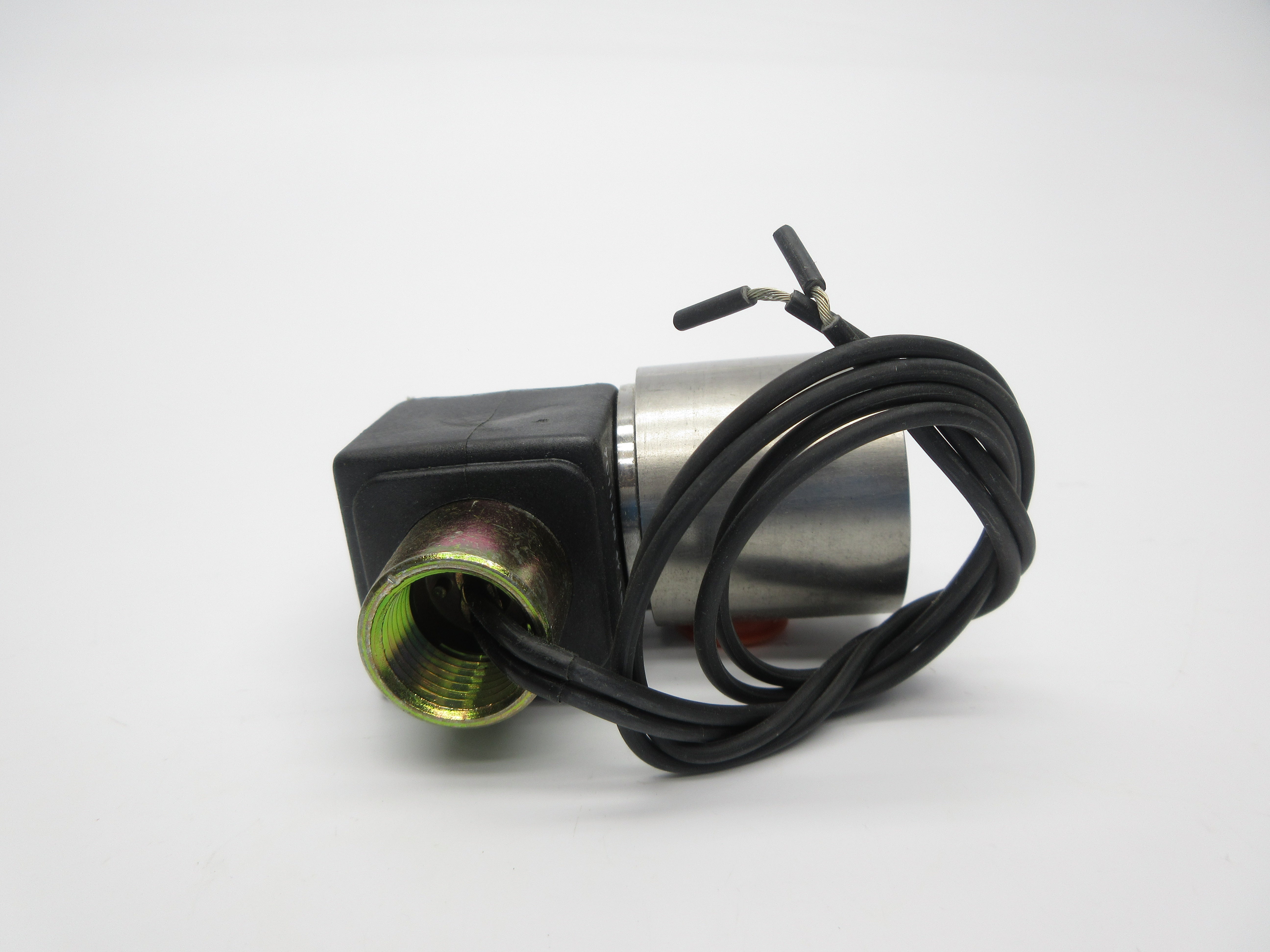 HONEYWELL 71215SN33NHPN0C111P3 110/120V 5-11PSI 3/8" NSNP