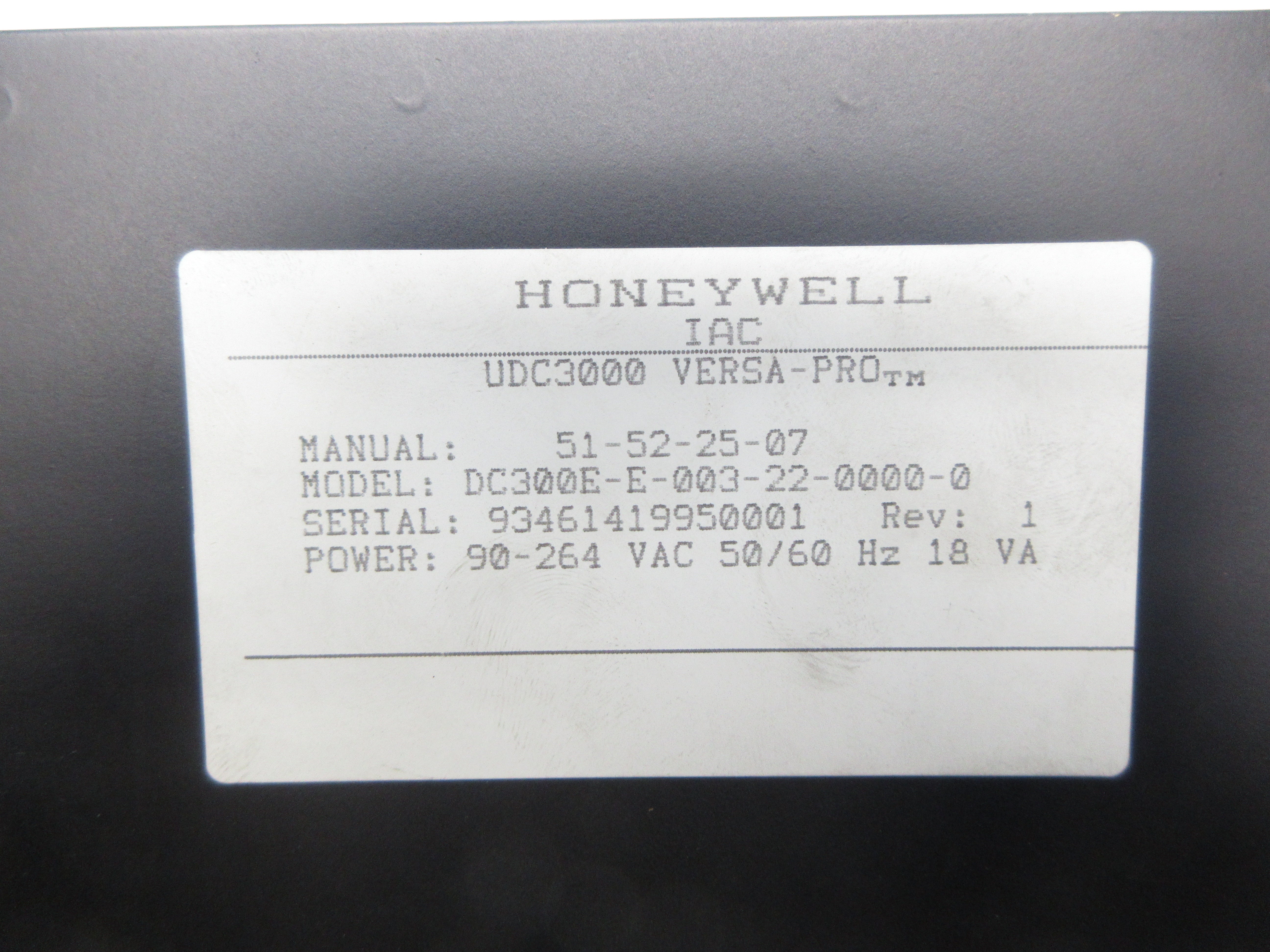 HONEYWELL DC300E-E-003-22-0000-0 90-264VAC REV. 1 NSNP