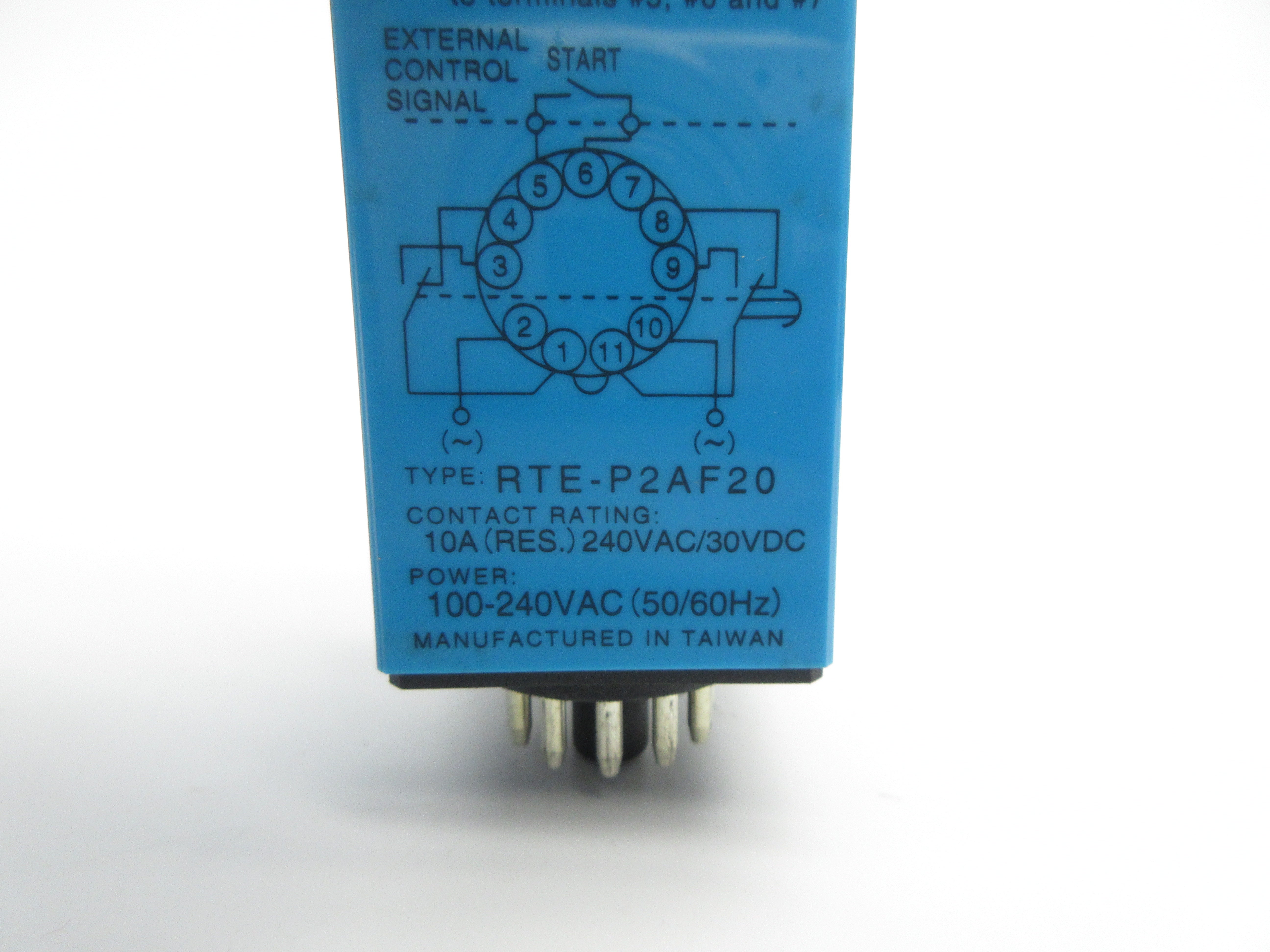 IDEC RTE-P2AF20 100-240VAC 10A 1-30MIN NSNP