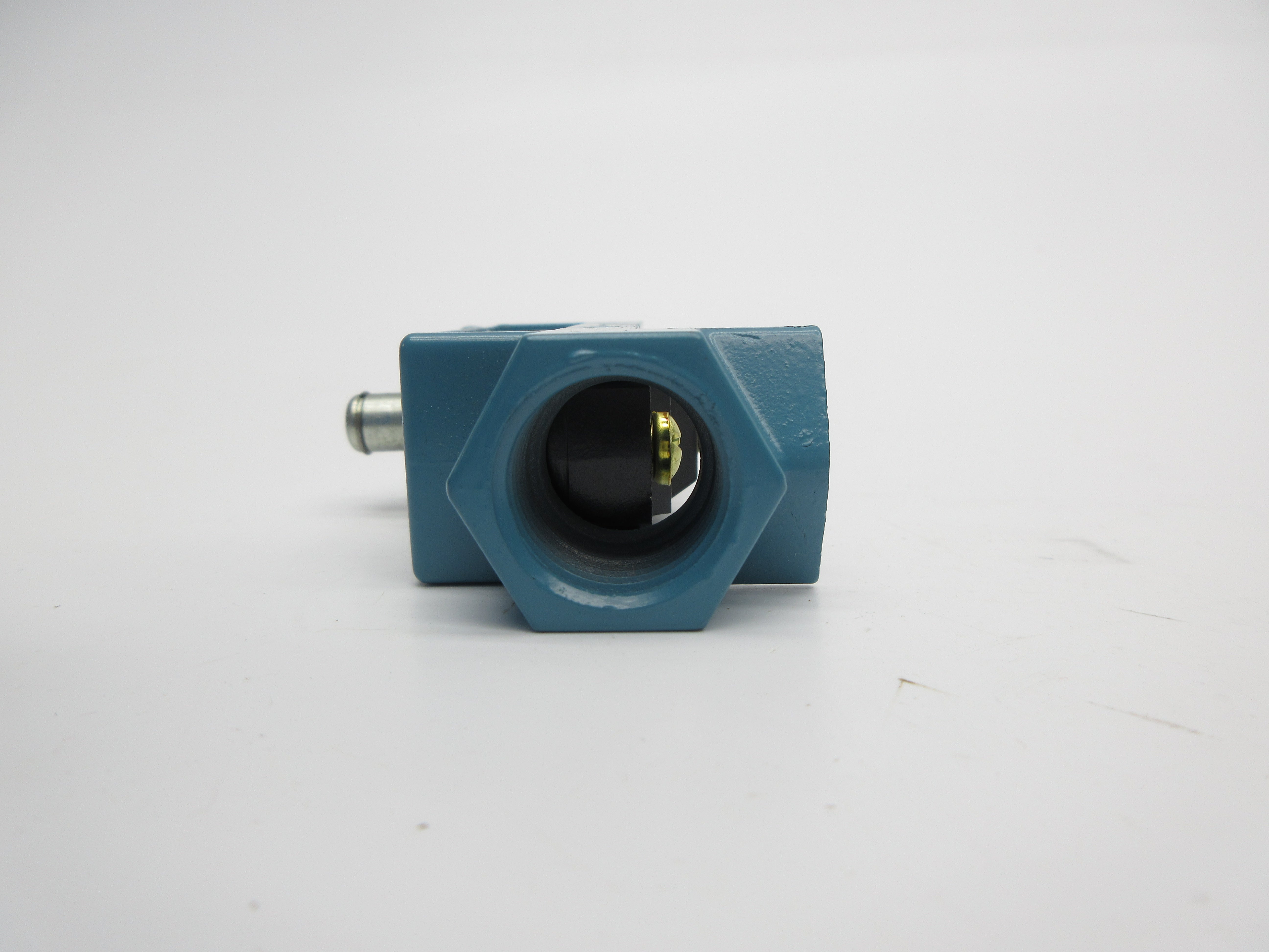 MICRO SWITCH BZE6-2RQ 600VAC 2A (AS PICTURED) NSNP