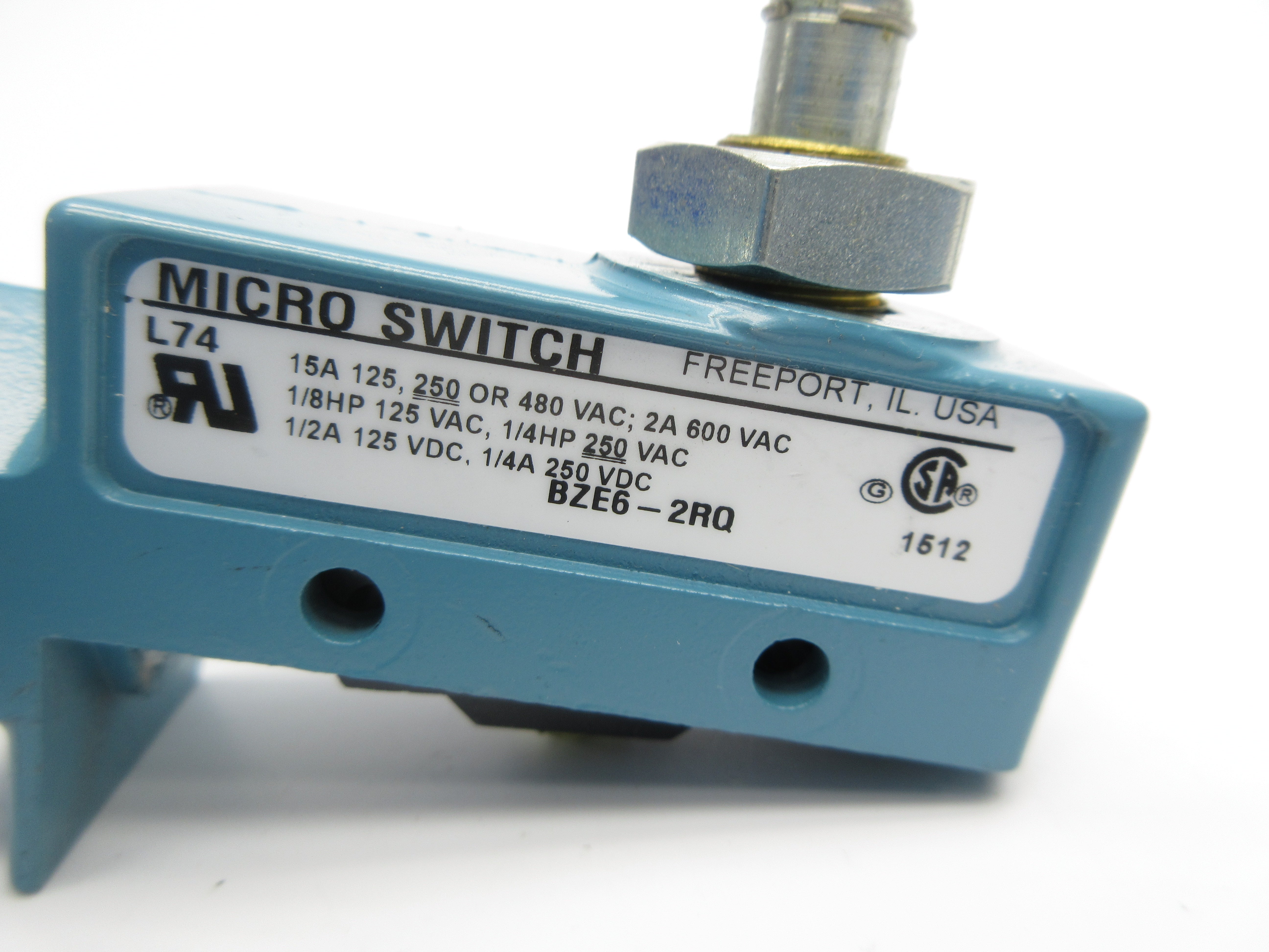 MICRO SWITCH BZE6-2RQ 600VAC 2A (AS PICTURED) NSNP