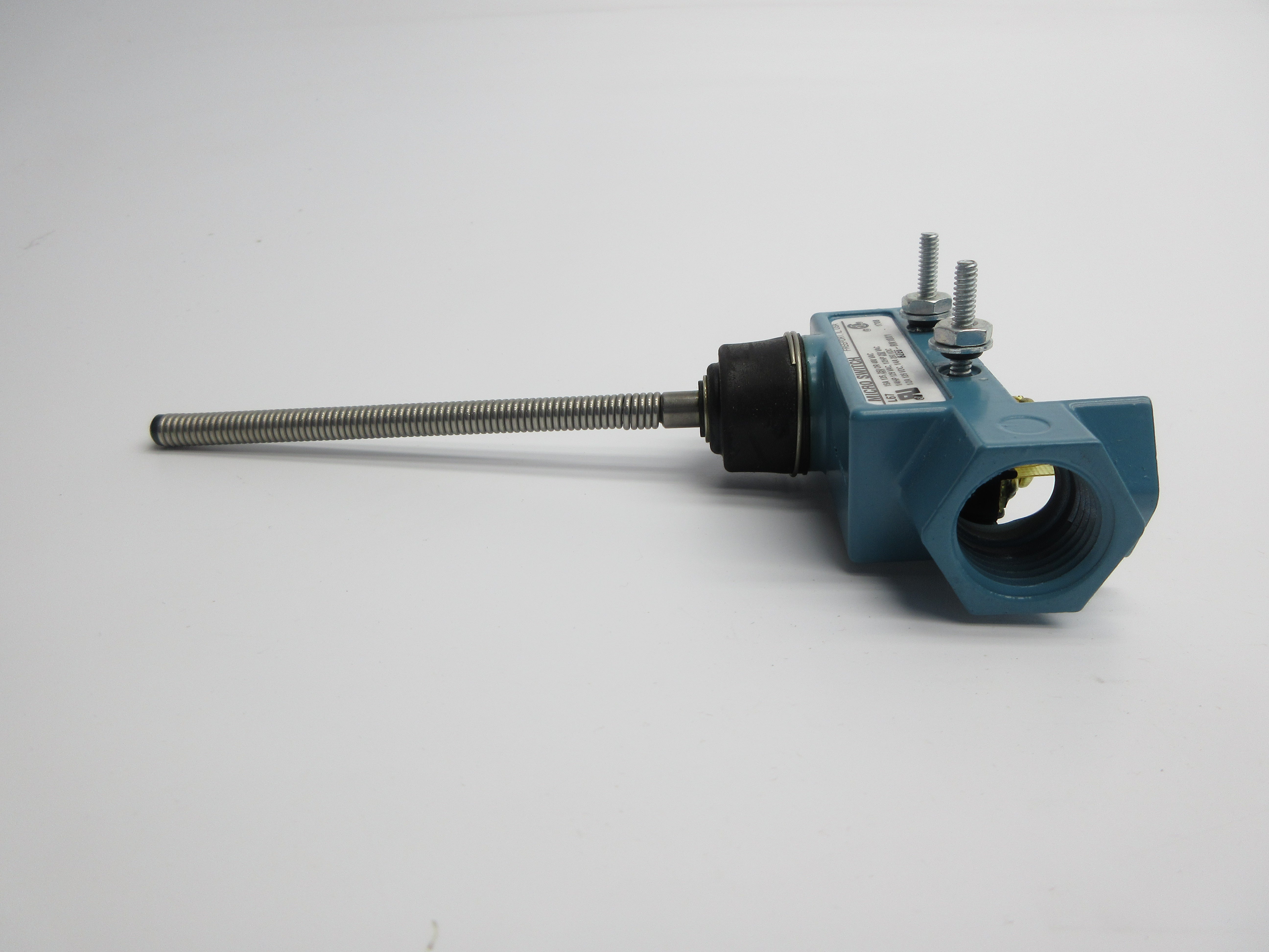 MICRO SWITCH BZE6-RN18X1 480VAC 15A (AS PICTURED) NSNP