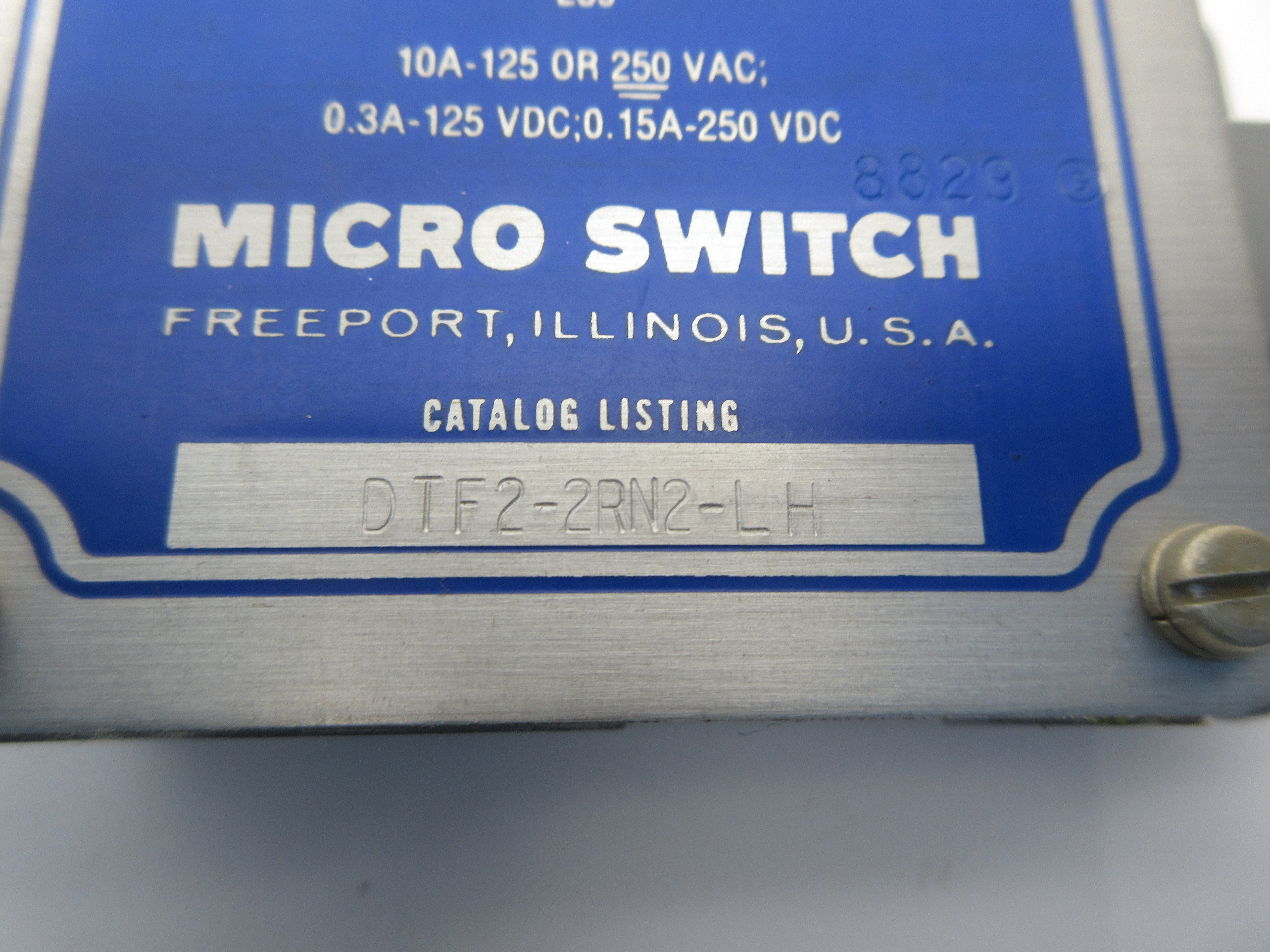 MICRO SWITCH DTF2-2RN2-LH 250VAC 10A (GREY) NSNP