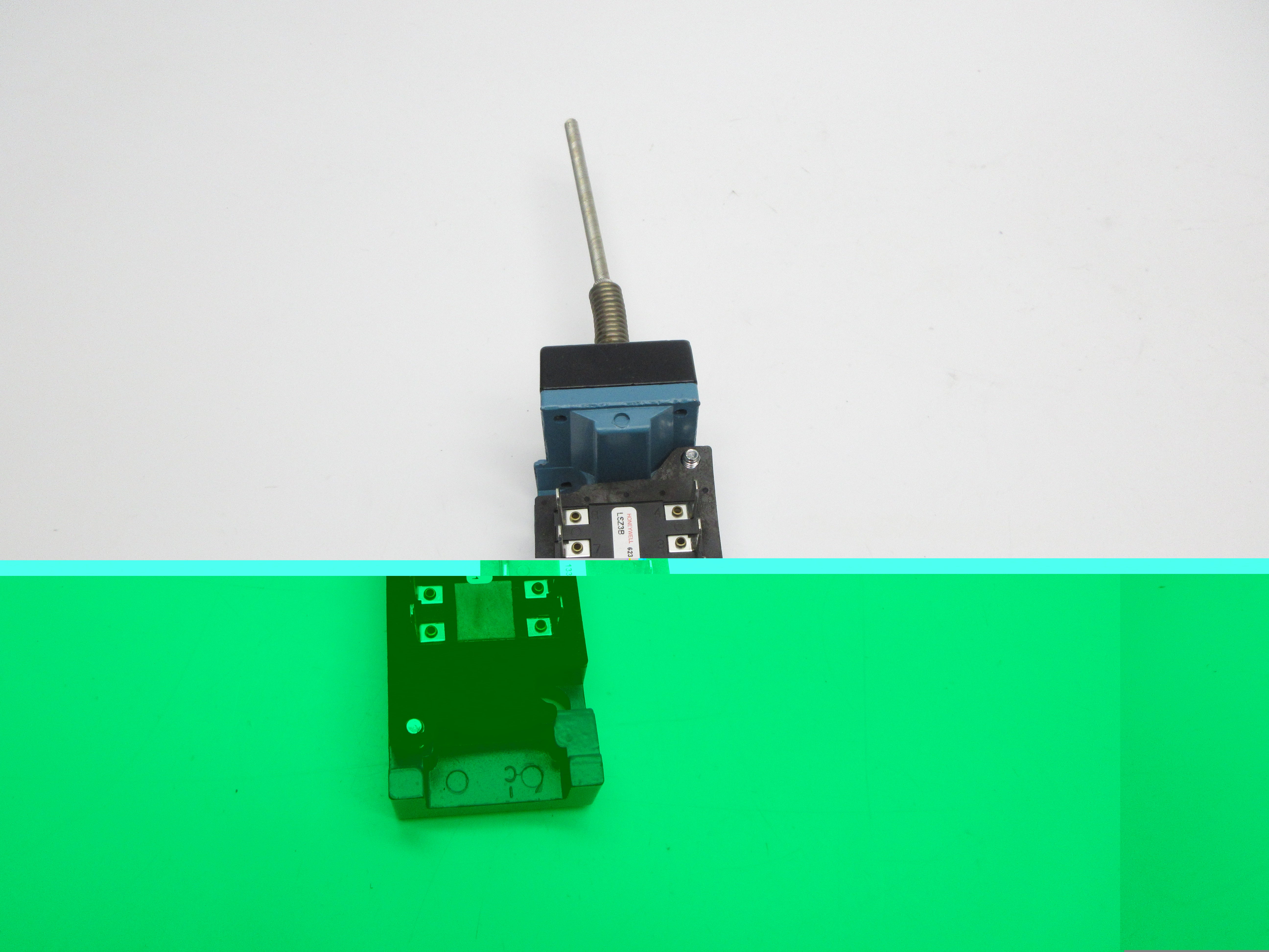 MICRO SWITCH LSZ7J2B-7N 600VAC 10A (AS PICTURED) NSNP