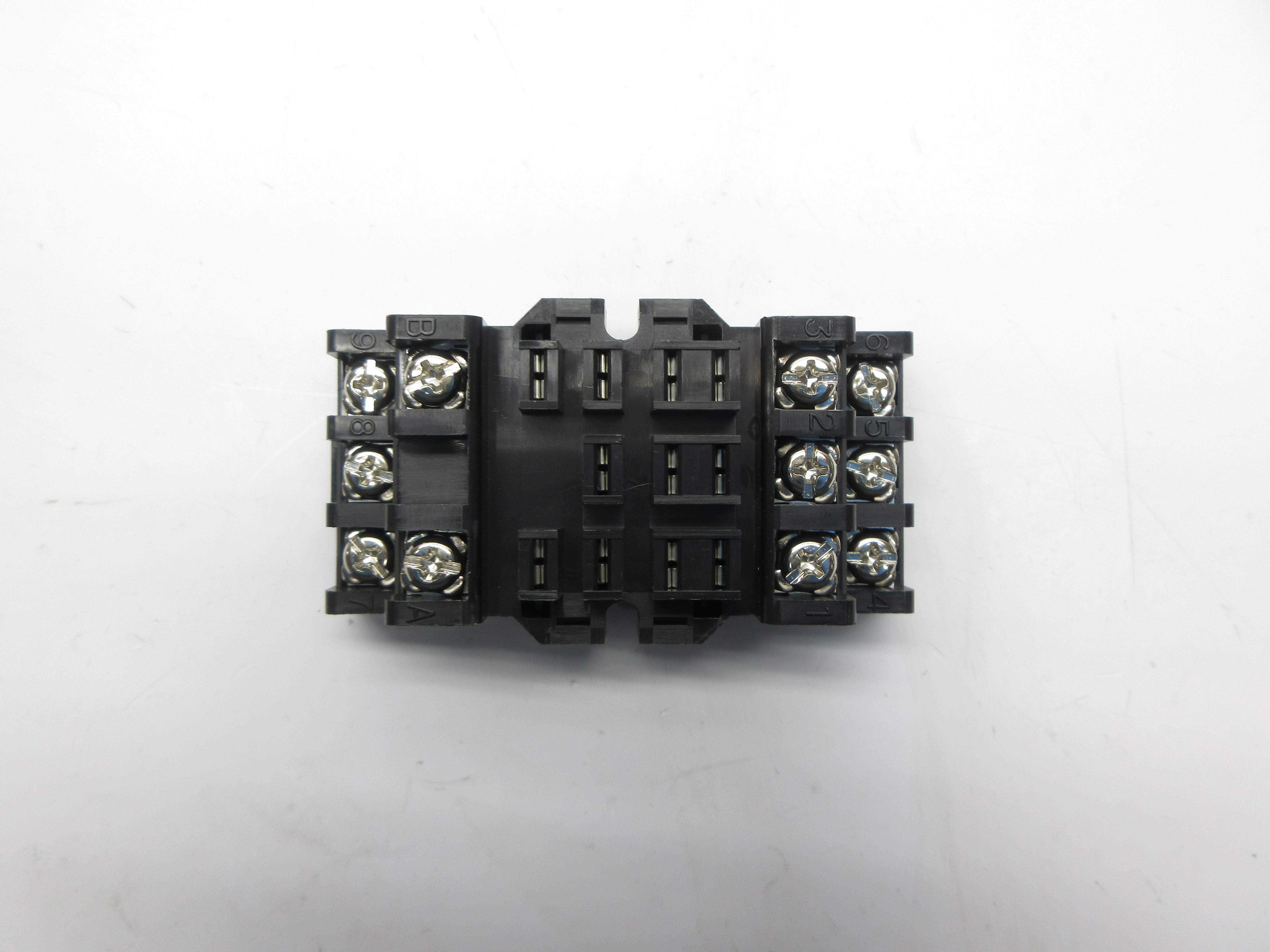 IDEC SR3B-05 300V 10A (BLACK) NSNP