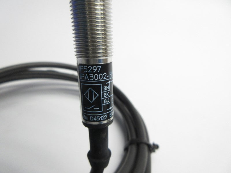 IFM EFECTOR IF5297 IFA3002-BPKG 10-55VDC NSNP
