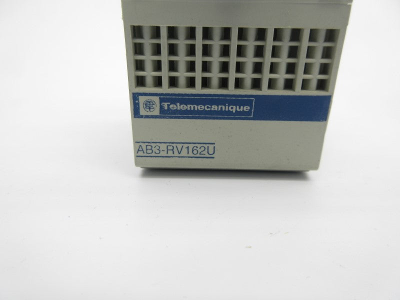 TELEMECANIQUE AB3RV162U 600V NSNP