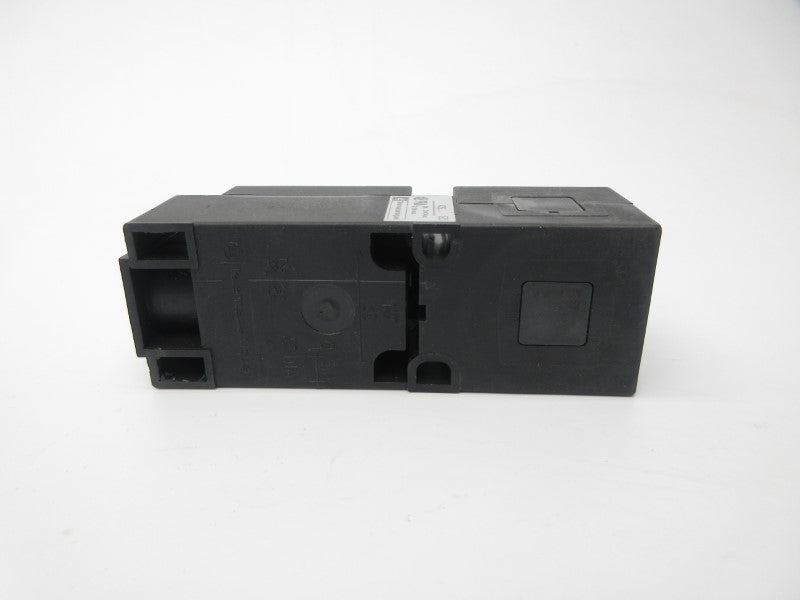 TELEMECANIQUE XSCT023319H7 20-264VAC NSMP