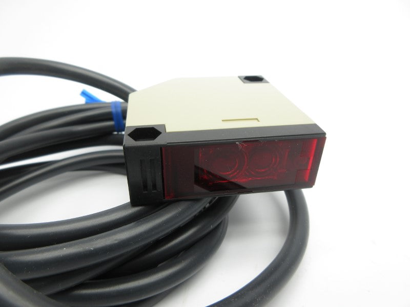 OMRON E3JK-R4S3 24-240VAC NSMP