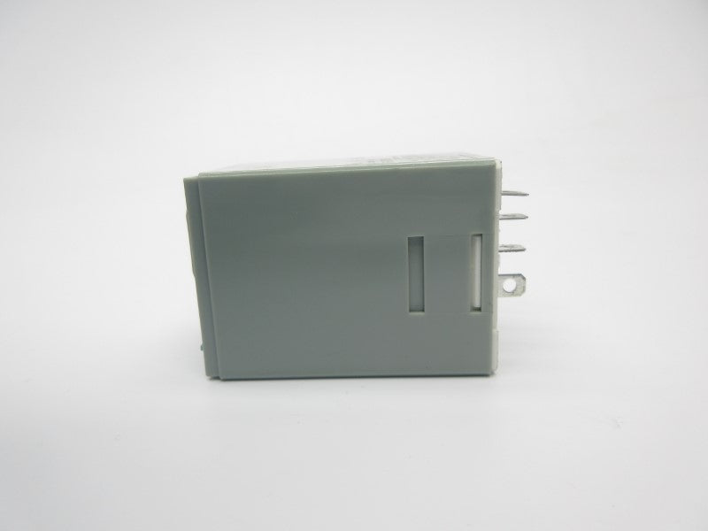 IDEC RTB-CB1FDU 240VAC 7.5A NSNP