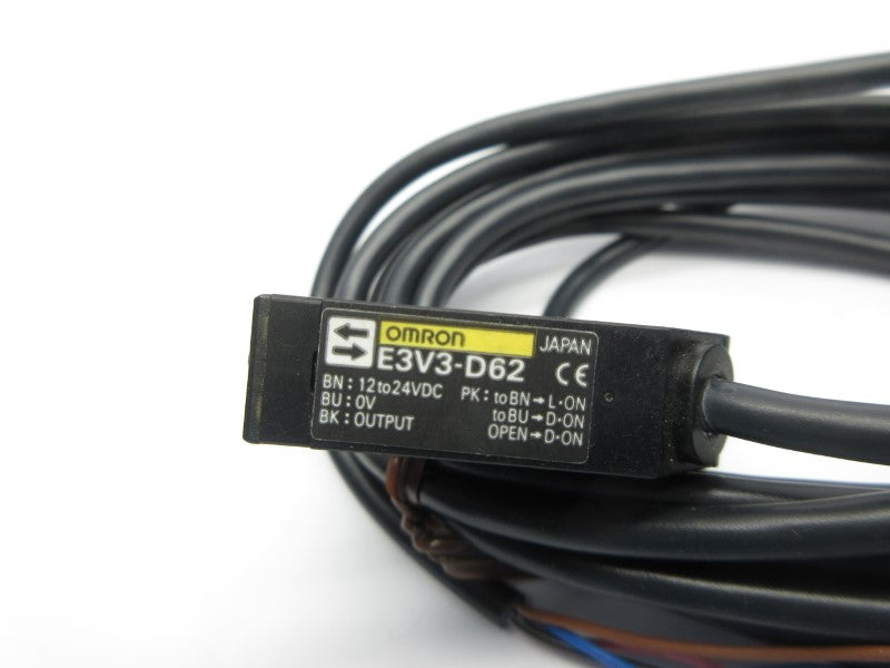 OMRON E3V3-D62 12-24VDC NSNP