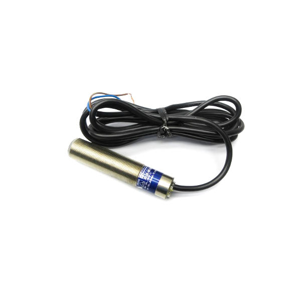 TELEMECANIQUE XU8-M18MA230 24-240V NSNP