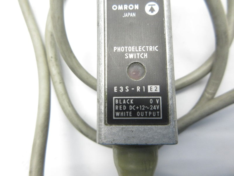 OMRON E3S-R1E2 12-24VDC UNMP