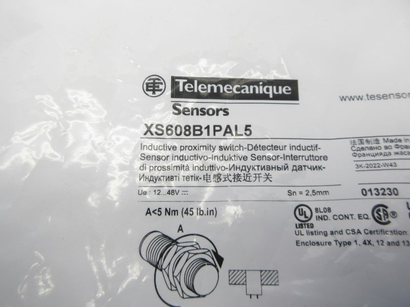 TELEMECANIQUE XS608B1PAL5 12-48V NSMP