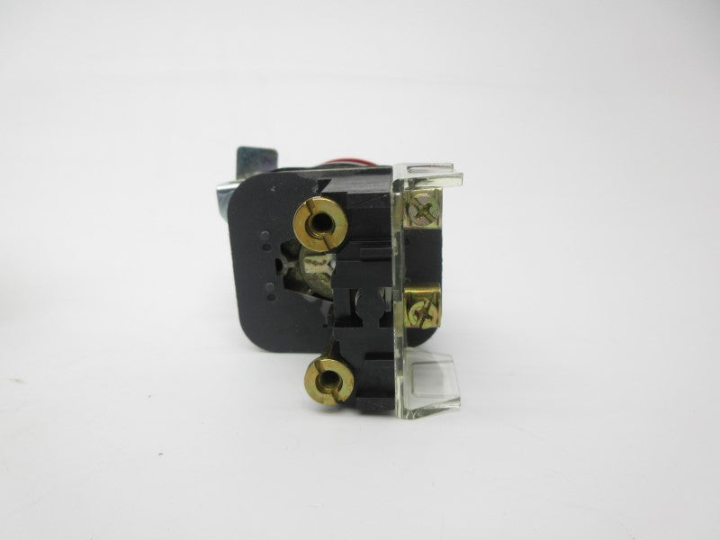 ALLEN BRADLEY 800T-D6QD2 SER. T (WH) NSMP
