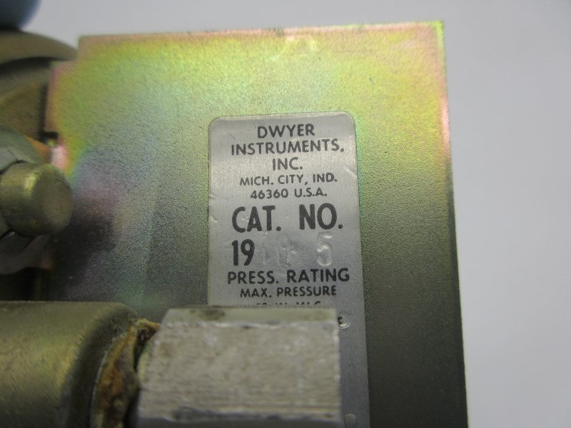 DYWER 1910-5 480VAC 15A 10PSI (AS PICTURED) NSNP