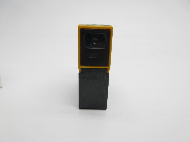OMRON E3A2-10M4T 24-240VAC NSMP